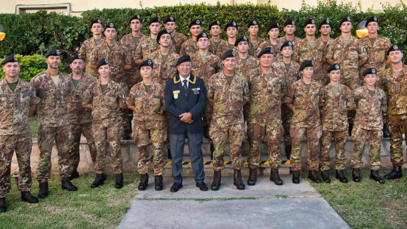Consegnato il basco a 24 nuovi artiglieri controaerei
