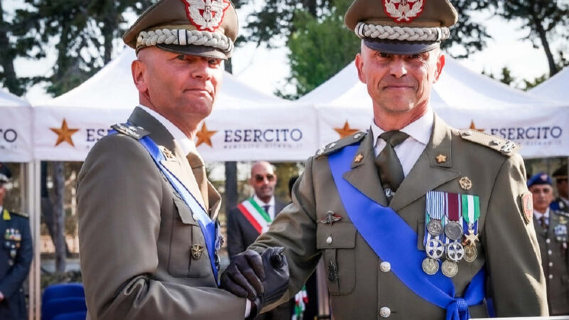 Cambio al comando della brigata “Pinerolo”