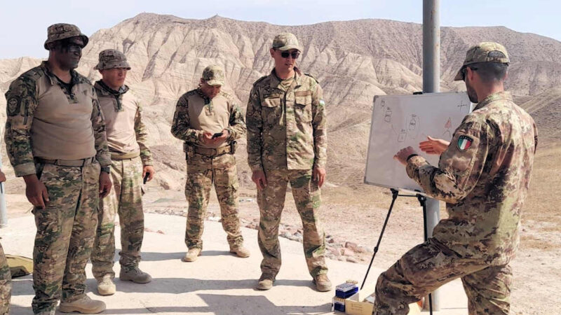 L’Esercito Italiano addestra l’esercito uzbeko