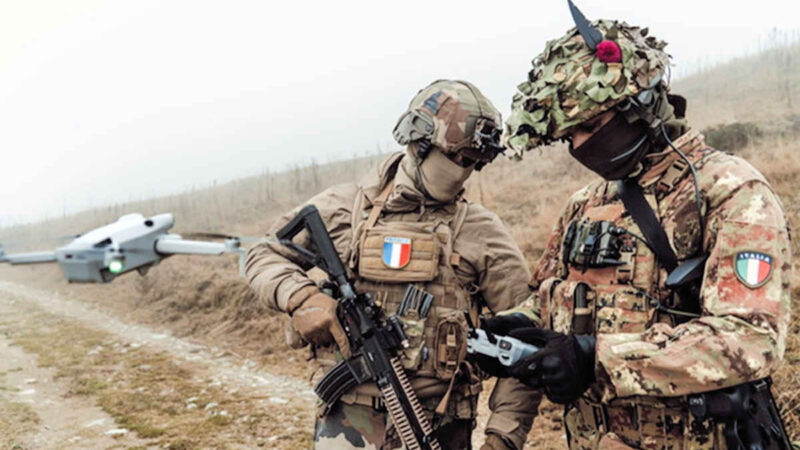 Genieri alpini dell’Esercito e legione straniera si addestrano sulle alpi piemontesi